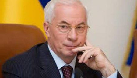 Выбери, что нравится: Экс-премьер Украины Азаров назвал главу украинского Института нацпамяти пациентом дурдома и дебилом