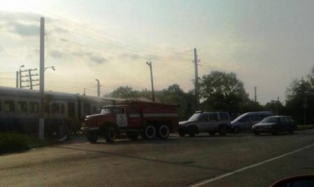 Пассажиры выпрыгивали из окон: в Черновцах загорелась электричка
