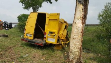 В Болгарии разбился микроавтобус с мигрантами, 10 погибших