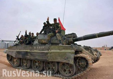 Бои в пустыне: Оборона ИГИЛ рухнула под ударами ВКС РФ и Армии Сирии на пути к Дейр эз-Зор (ВИДЕО 18+)