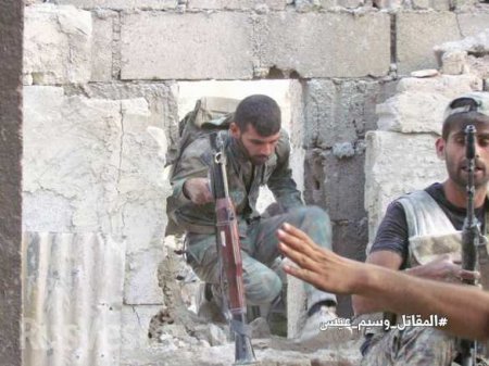 Спецназ САР быстро продвигается с боями в пригородах Дамаска, пока боевики воюют друг с другом (ФОТО)