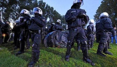 Гамбург сотрясают массовые столкновения антиглобалистов с полицией