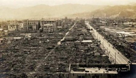 Жизнь после взрыва: Япония вспоминает жертв бомбардировки Нагасаки