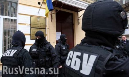 Киев начал зачистку неугодных СМИ к выборам Порошенко, продолжаются обыски, задержания и суды