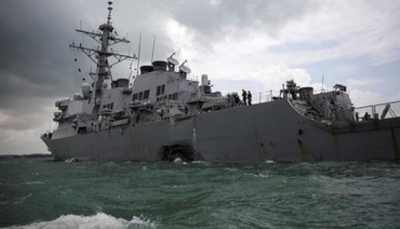 ВМС США обнародовали видеозапись поврежденного танкером эсминца «Джон Маккейн»