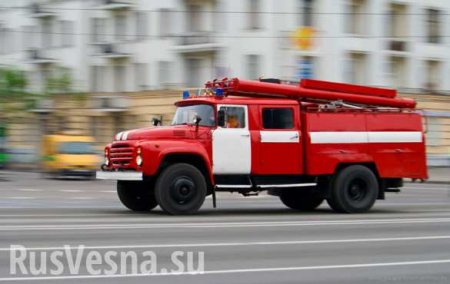 ЛНР: пожарная машина наехала на взрывное устройство, ранены спасатели