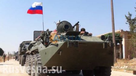 Hervorragende Fotos: die Marschsaule der russischen gepanzerten Maschinerie ist fur den Schutz der kurdischen Gebiete in Syrien eingetreten (FOTO, VIDEO)