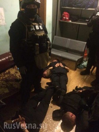 В Киеве задержали полицейских-грабителей (ФОТО, ВИДЕО)