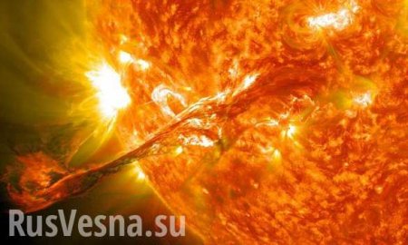 На Солнце произошла мощнейшая за последние 12 лет вспышка (ФОТО)