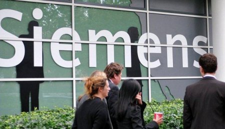 Siemens игнорирует решение Запада