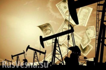 Больше черного золота: американские ураганы «подкинули» нефть до $54