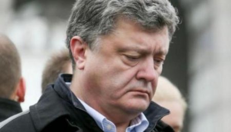 Шуфрич призвал Порошенко «брать шинель» и уходить в отставку