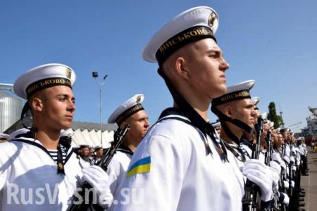 Скандал: Будущих офицеров ВМС Украины кормят как скот (ФОТО)