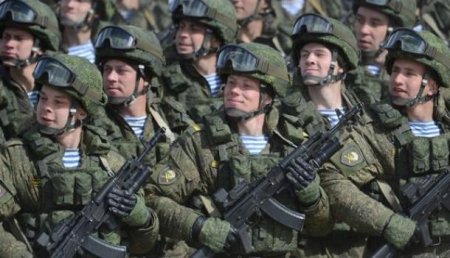 Деятельность Вооруженных сил одобряют 89% россиян, заявили в Генштабе