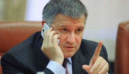 Он хороший: Аваков попросил Интерпол не объявлять в розыск депутата Парасюка