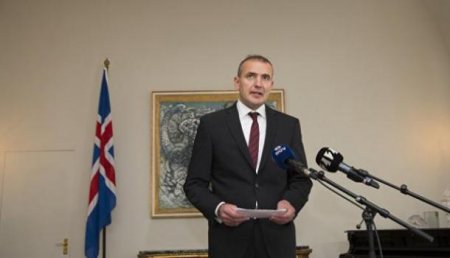 «Русский след» пока не обнаружен: Президент Исландии сломал нос во время принятия ванны
