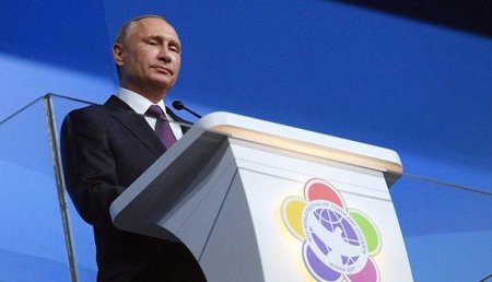Путин заявил о намерении вернуть в Россию состоявшихся учёных