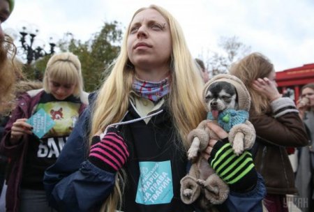 Сами животные маршировали вчера: В Киеве 2 000 вышли на «марш за права тварин» (+ФОТО)