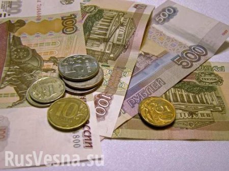 Почему все вновь заговорили о девальвации рубля?