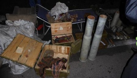 В Киеве задержали машину с гранатометами и арсеналом боеприпасов