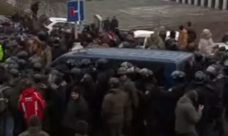 Стянули с крыши: Украинские силовики подтверждают задержание Саакашвили