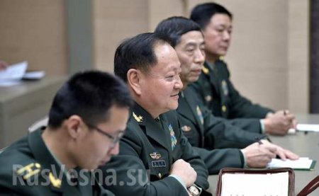 Путин провёл внеплановую встречу с военным руководством Китая (ФОТО, ВИДЕО)