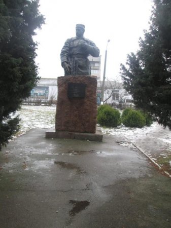 В Черниговской области неизвестные разрушили памятник лидеру советских партизан Фёдорову