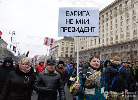 Санкции против Украины: зачем Трамп добивает Порошенко (ФОТО)