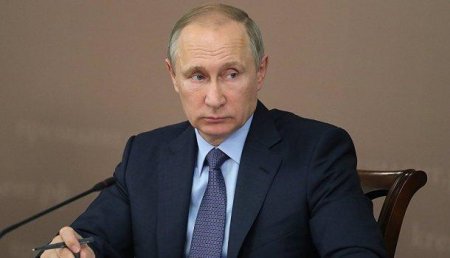 Путин списал долги россиянам