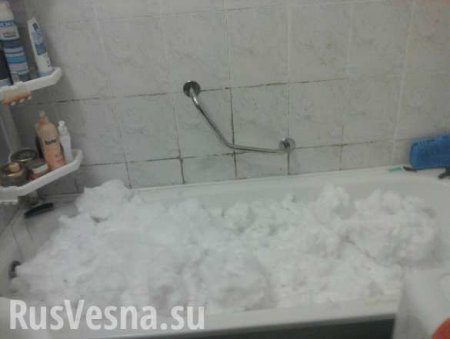 Це Европа: В Черкассах третий день нет воды, жители топят снег в ваннах (ФОТО)