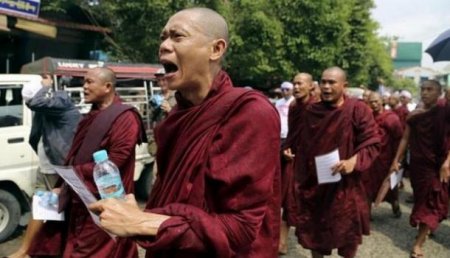 Толпы буддистов разгромили мусульманские кварталы на Шри-Ланке