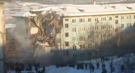 В Мурманске обрушился жилой дом, есть жертвы
