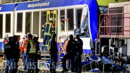 Два поезда столкнулись в Германии, есть жертвы (ФОТО, ВИДЕО)