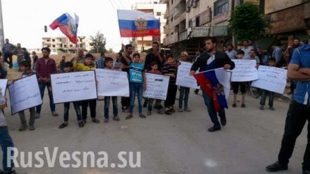 Удивительные кадры: как тысячи сирийцев вышли на улицы в честь российских военных, прогнавших боевиков (ФОТО, ВИДЕО)