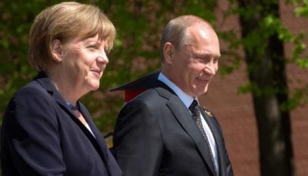СМИ: Путин сообщил Меркель — среди миротворцев на Донбассе не будет стран НАТО