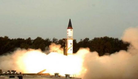 В Индии испытали ракету, способную нести ядерный заряд