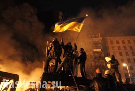 Стеклянный гроб: на Украине утвердили проект музея «революции достоинства» (ФОТО)