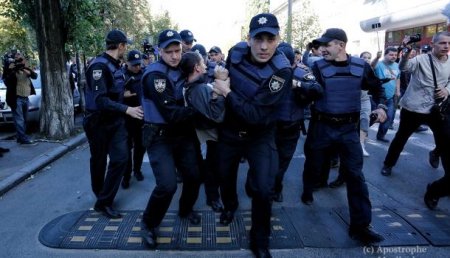 Украинская полиция потренируется разгонять массовые беспорядки в Одессе и Киеве
