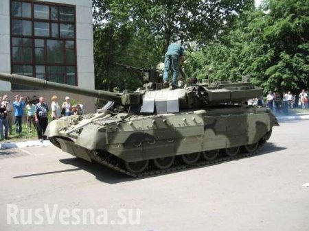 В Киеве заглох не просто танк, а «гордость украинского ВПК» (ФОТО)