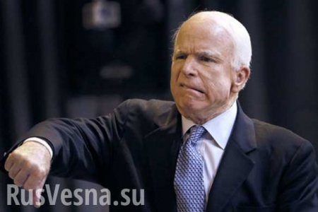 Яценюк назвал смерть Маккейна большой потерей для Украины