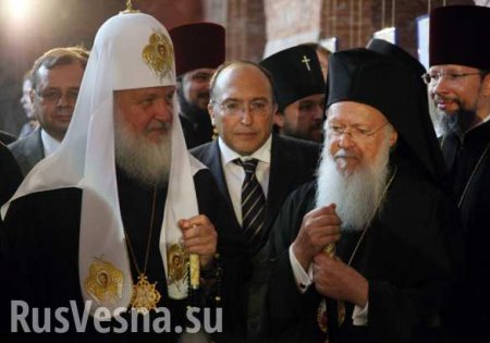РПЦ: Встрече патриархов Кирилла и Варфоломея пытались помешать