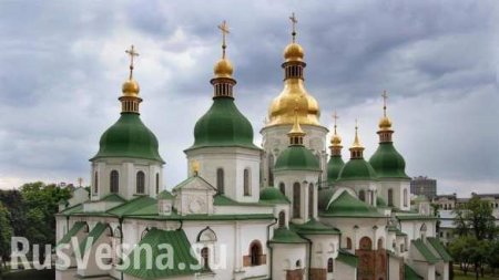 Белорусская православная церковь грозит Константинополю разрывом отношений из-за украинской автокефалии