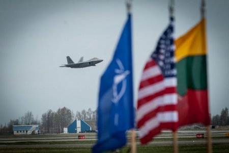 НАТО достраивает «дорогу войны» (ФОТО)