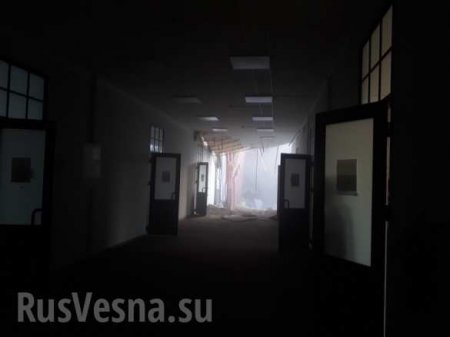 СРОЧНО: В петербургском университете обрушились перекрытия на 4 этажах (+ФОТО, ВИДЕО)