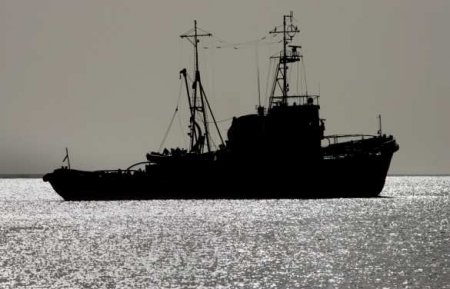 Скандал: Под Одессой иностранное судно сбросило в море неизвестное вещество (ФОТО)