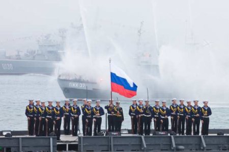 Россия — морская держава: впечатляющие кадры с торжеств в честь Дня Военно-Морского Флота (ФОТО, ВИДЕО)