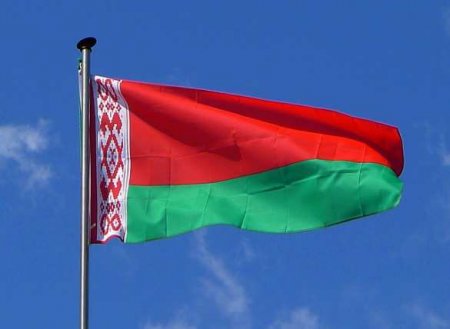 «Почти как Новороссия» — российские эксперты разработали новый флаг Беларуси (ФОТО)