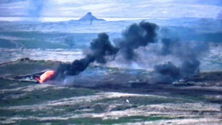 Смертельный удар: Азербайджанские войска уничтожили военный кортеж (ВИДЕО)
