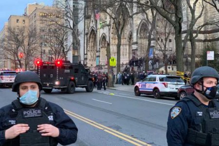 В Нью-Йорке неизвестный открыл стрельбу возле церкви (ФОТО, ВИДЕО)