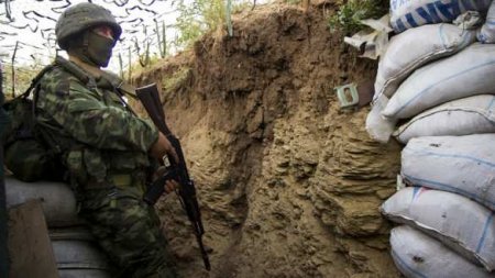 Враг несёт потери: на позициях ВСУ гремят взрывы, Армия ДНР бьёт в ответ (ФОТО)